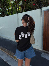 Camiseta SHKR negra
