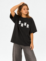 Camiseta SHKR negra