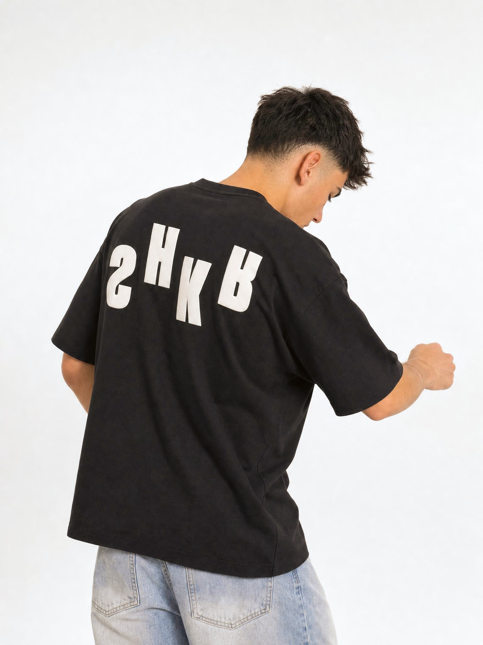 Camiseta SHKR negra