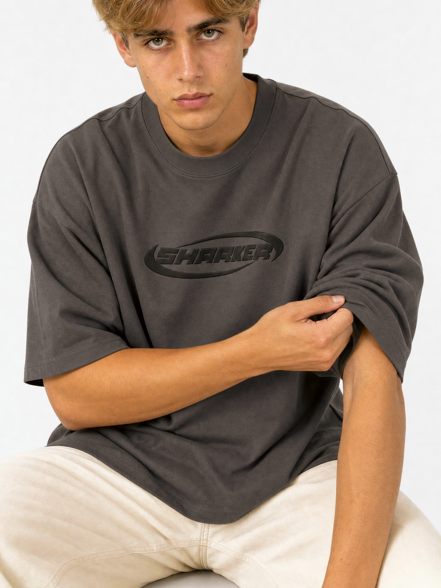 Camiseta details gris