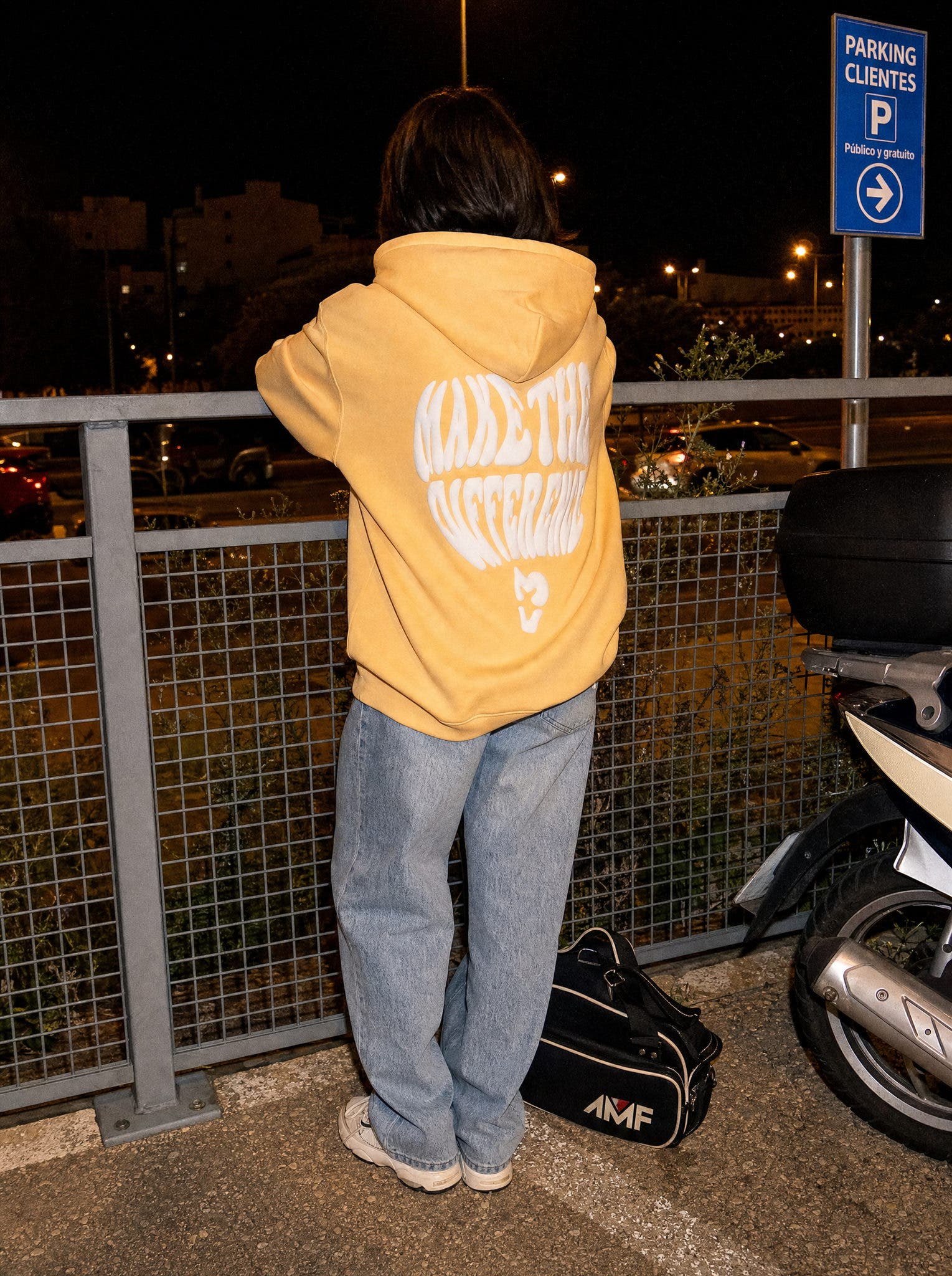 Hoodie Make the Difference Amarilla