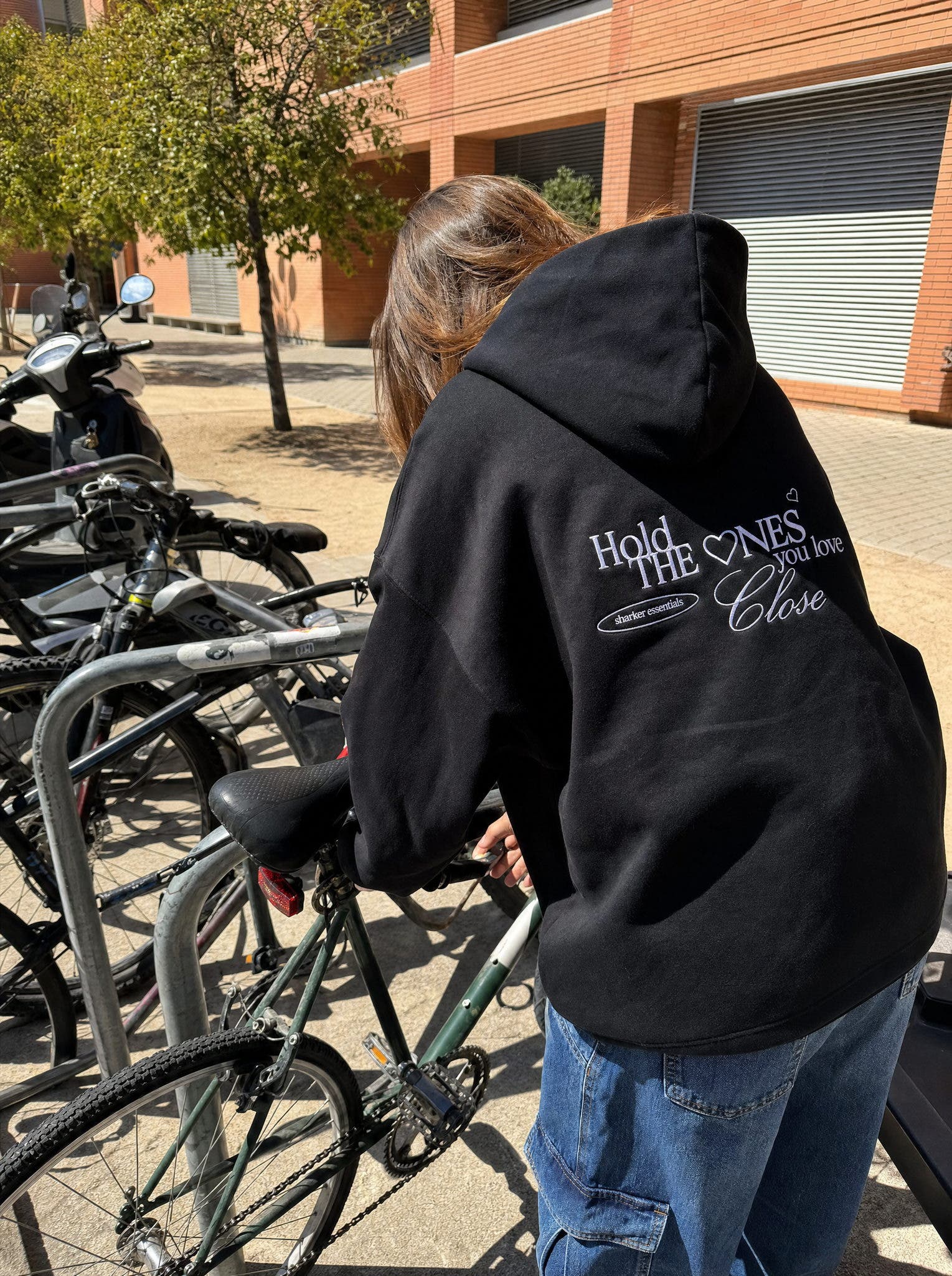 Hoodie Hold the Ones Negra
